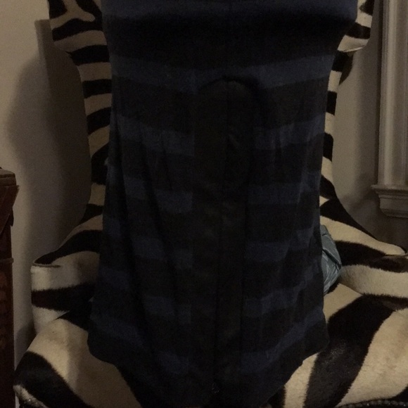 Ah-mazing blue & blk stripe with vegan leather drs - Picture 3 of 6